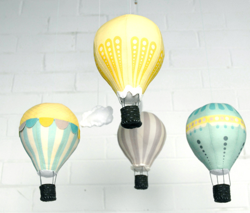 â diy : un mobile bébé montgolfières â