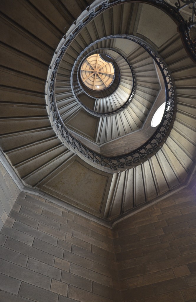 Sur les toits de la basilique Fourvière : visite insolite Lyon