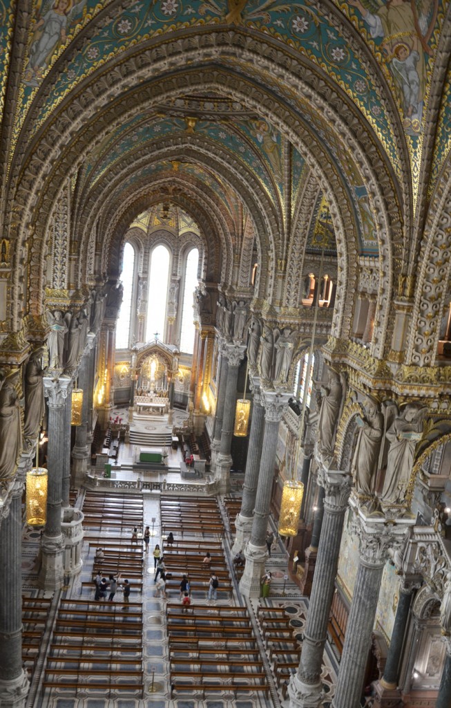 Sur les toits de la basilique Fourvière : visite insolite Lyon