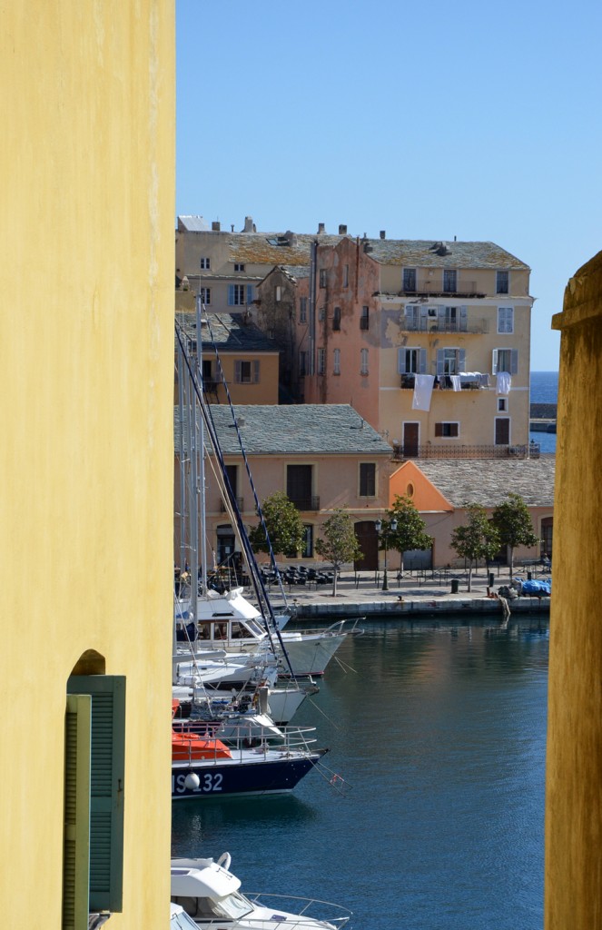 Découvrir Bastia au petit matin