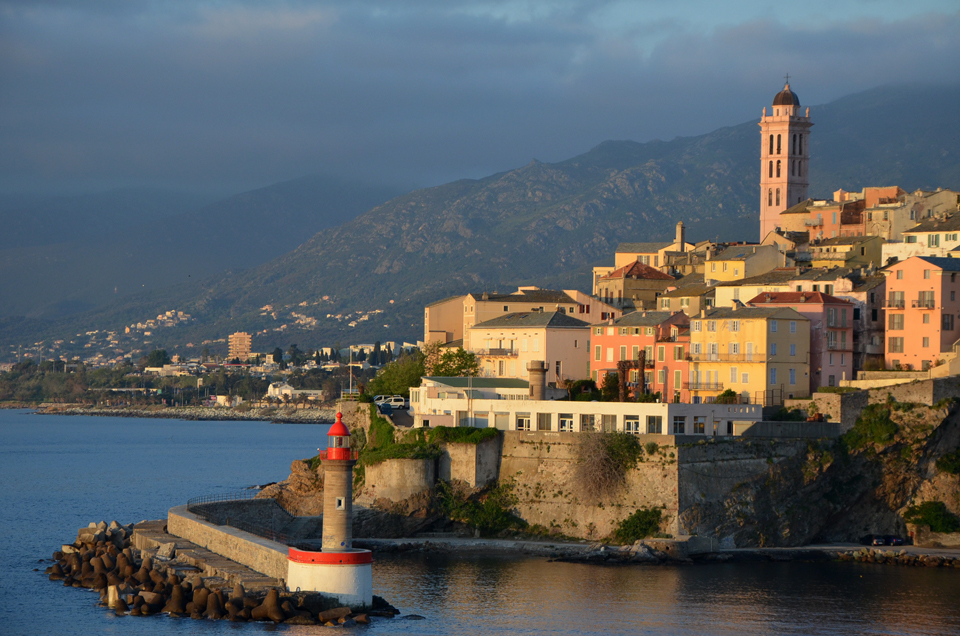 Découvrir Bastia au petit matin