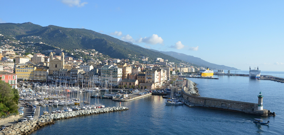 Découvrir Bastia au petit matin