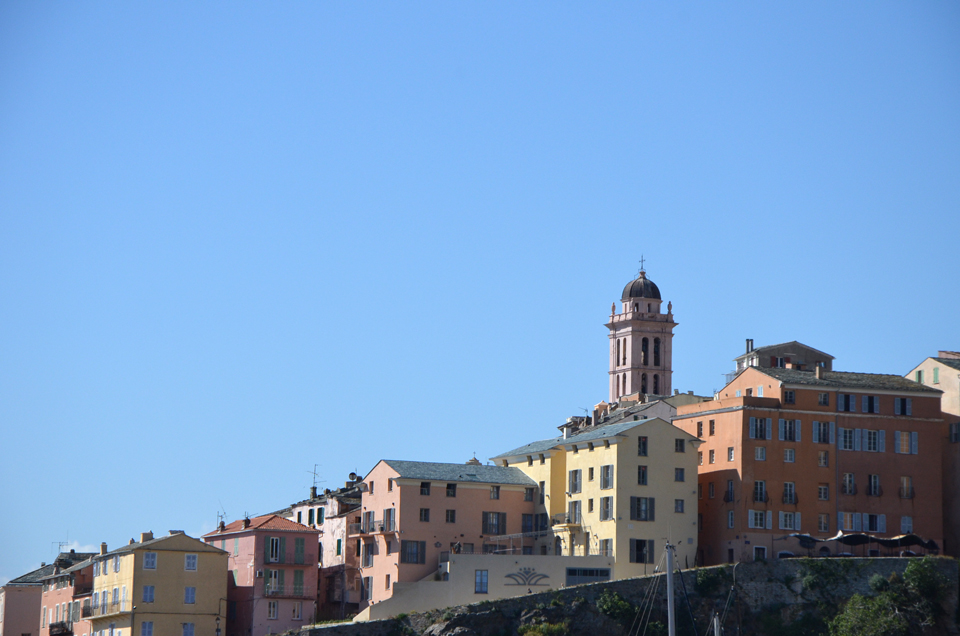 Découvrir Bastia au petit matin...