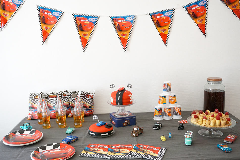 Un goûter d’anniversaire sur le thème Cars Disney - Déco de la sweet table