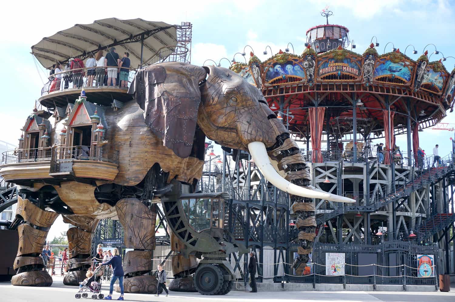 Île de Nantes : le grand Éléphant et le carrousel des Mondes Marins