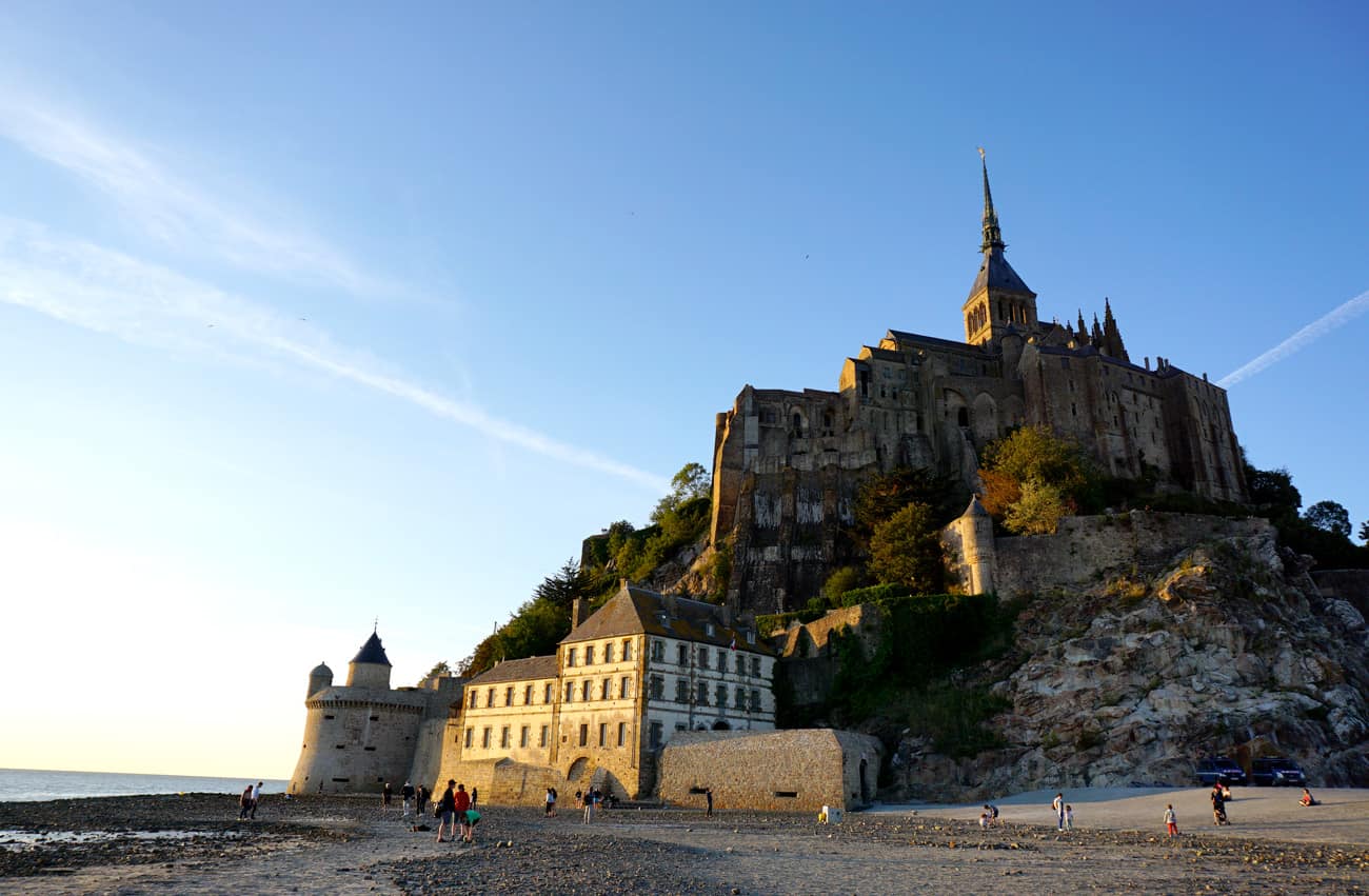 Le Mont-Saint-Michel au coucher de soleil