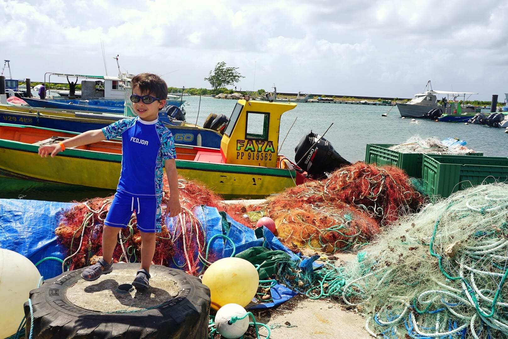 Voyage en Guadeloupe : acheter du poisson au port de pêche de Saint-François