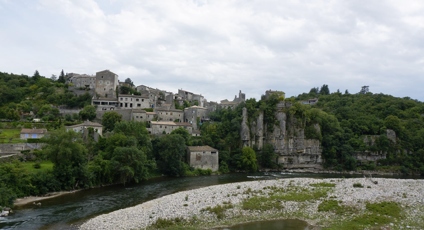 Balazuc en Ardèche, un des plus beaux villages de France