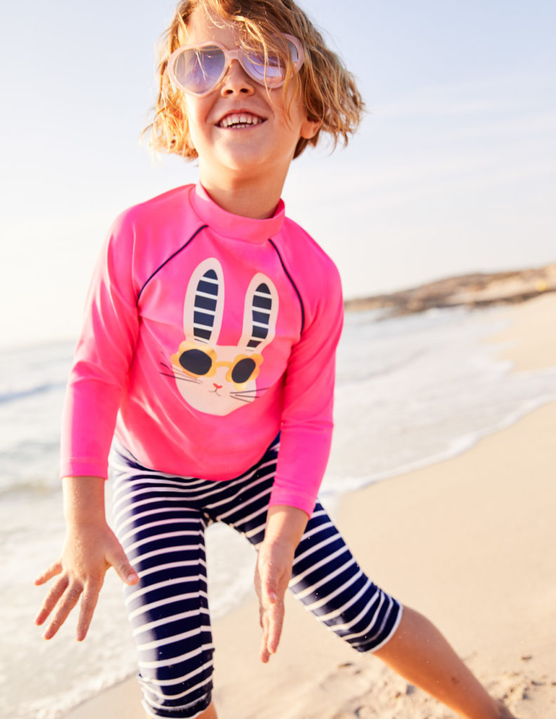 Quel Maillot De Bain Anti Uv Choisir Pour Son Enfant Quel Maillot De Bain Anti Uv Choisir Pour Son Enfant