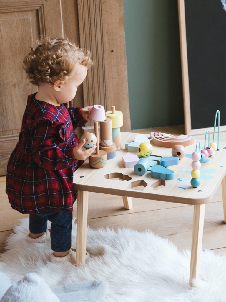 Idée Cadeau Bébé Et Enfant Les Jouets En Bois Vertbaudet