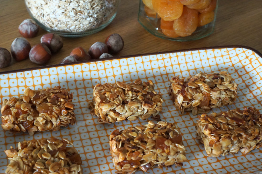 Recette barres céréales maison abricots et noisettes