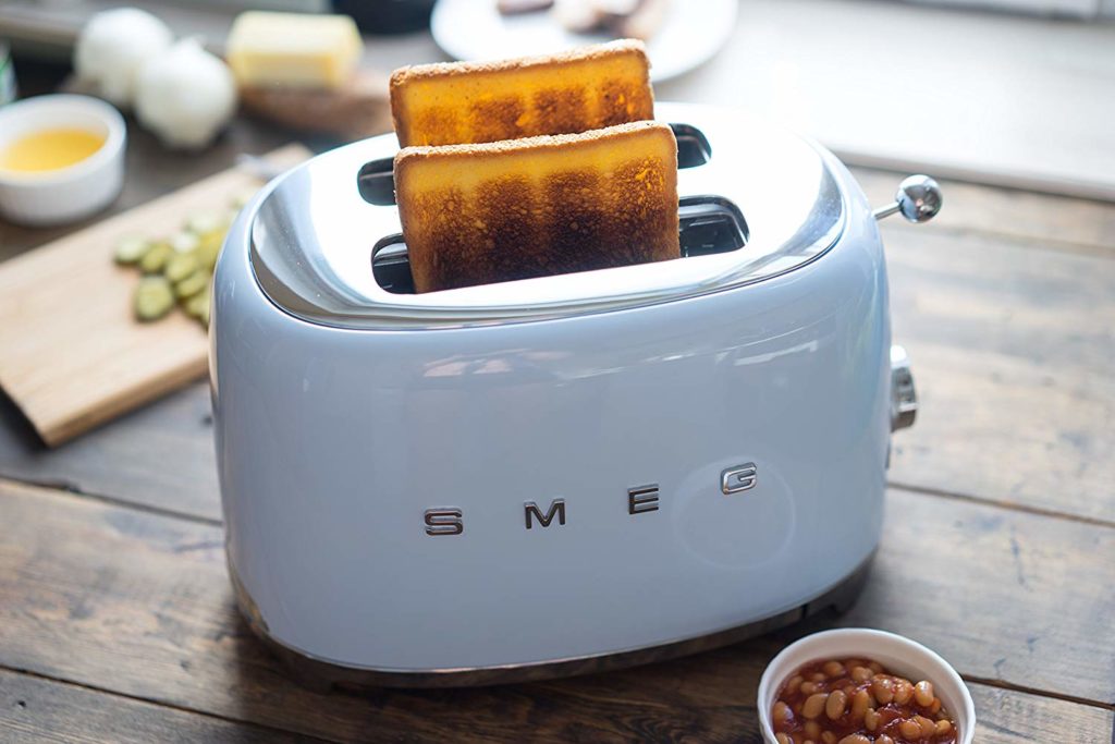 Petit electro retro smeg grille pain