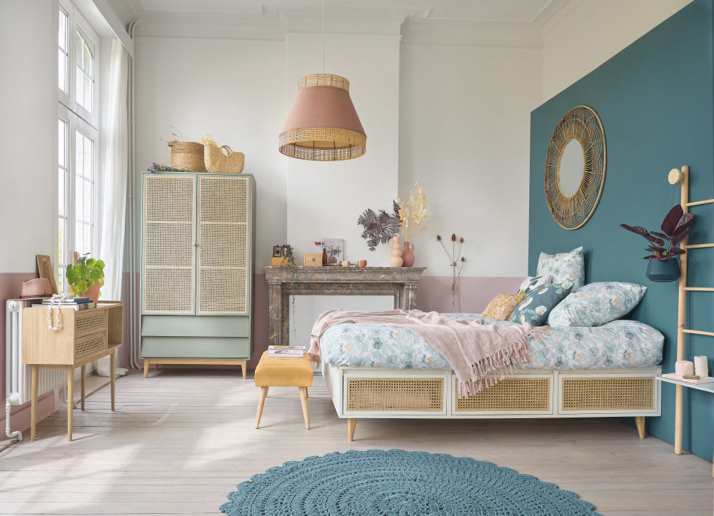 armoire portes tiroirs bleu gris cannage en rotin