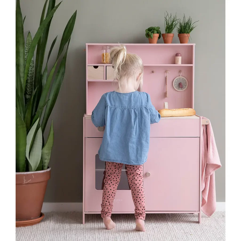 cuisine en bois enfant rose