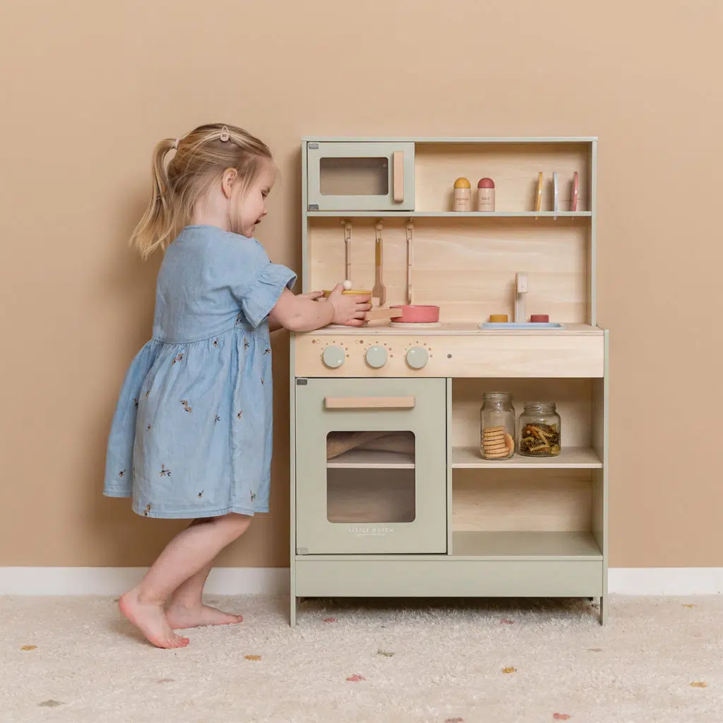 Cuisine en bois pour enfant, Je commande !