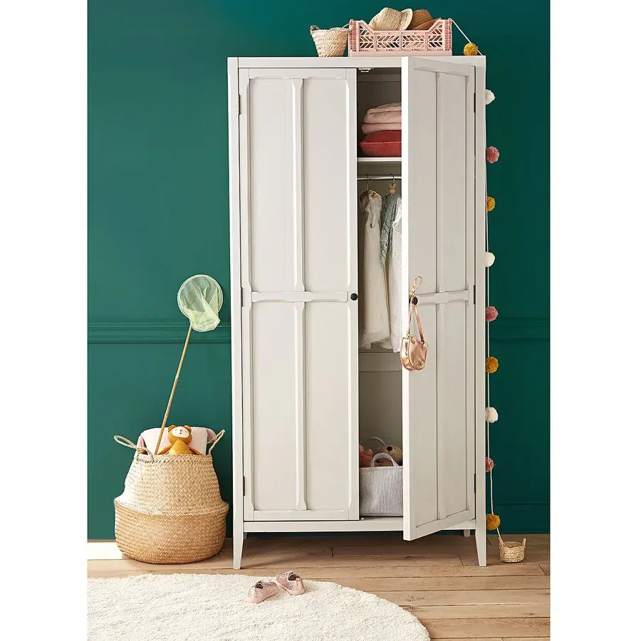 armoire parisienne vintage