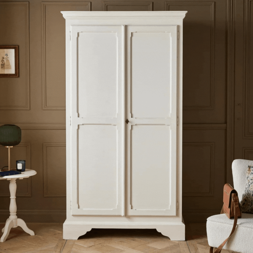 armoire parisienne