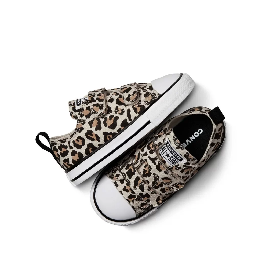 baskets bebe leopard converse