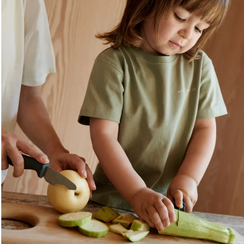couteau enfant activite cuisine montessori