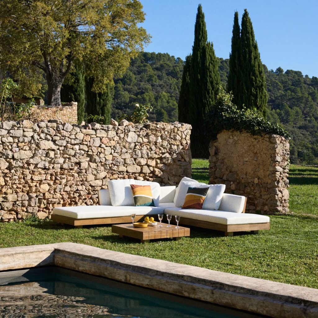 salon de jardin maisons du monde places en acacia massif et toile ecrue recyclee